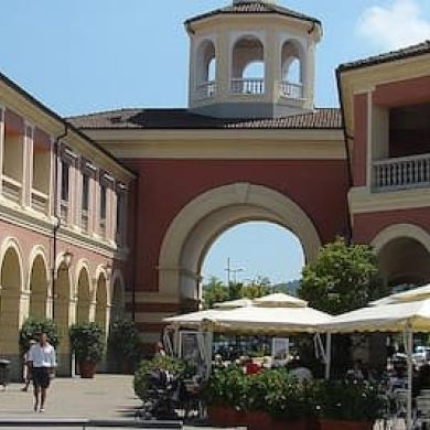 Immagine evento Serravalle Designer Outlet: Viaggio Andata e Ritorno da Milano