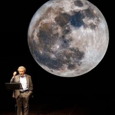 Immagine evento DALLA TERRA ALLE LUNE UN VIAGGIO COSMICO IN COMPAGNIA DI PLUTARCO, KEPLERO E HUYGENS